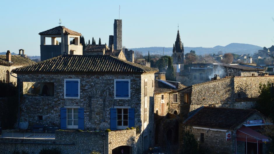 Maisons en pierre d'un village d'Occitanie